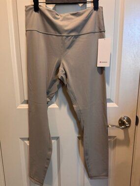 Lululemon Wunder Train “28